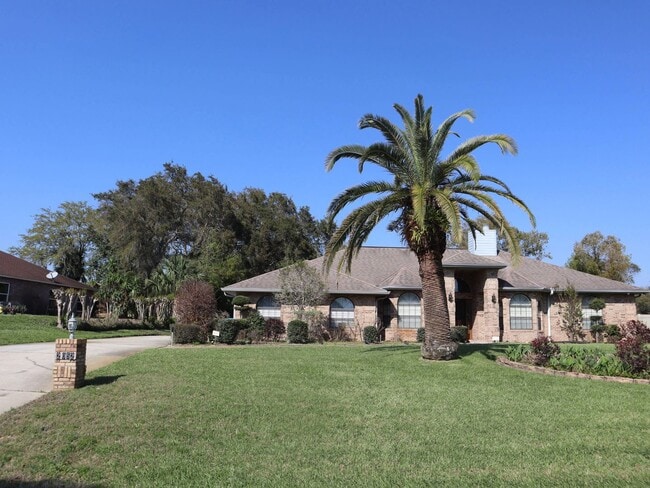 Photo - Beautiful Brick Home in Crystal Lakes Estate