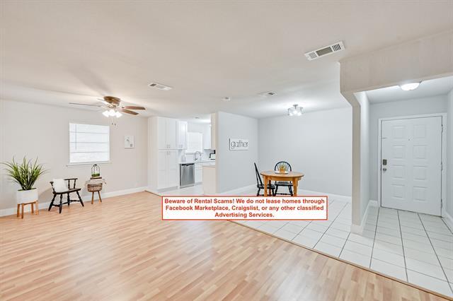 Photo - 320 Gardenia Ct