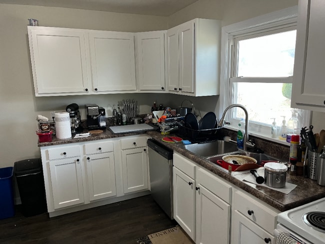 Photo - 575 3rd St SW