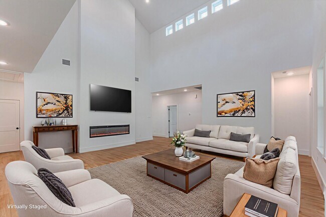 Photo - 3203 Hemingway Dr