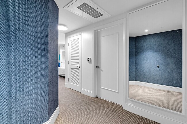 Photo - 4385 Collins Ave Unit SI ID1540520P