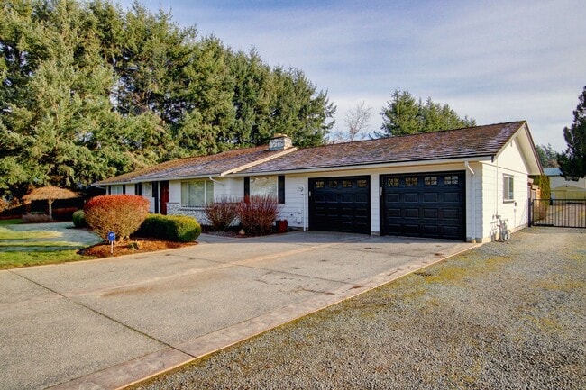 Photo - 3 Bedroom, 2.5 Home. Available NOW!!!!