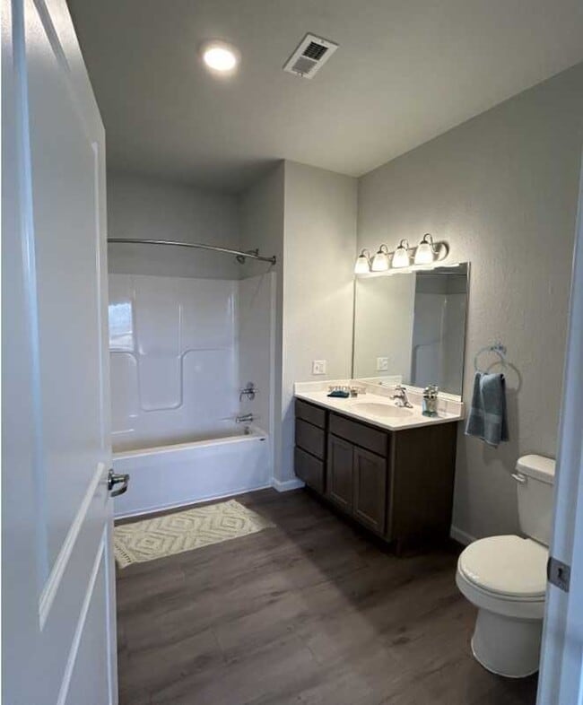 Photo - Union at Middle Creek