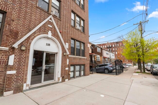 Photo - 118 Corbin Ave Unit 303