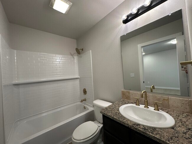 Photo - 5509 Rice St