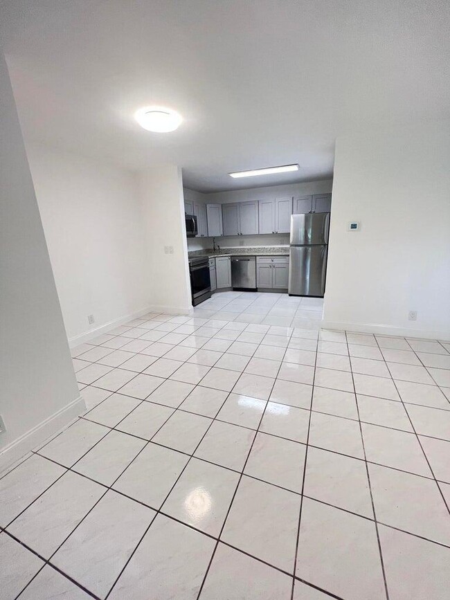 Photo - 4835 Sable Pine Cir Unidad D1