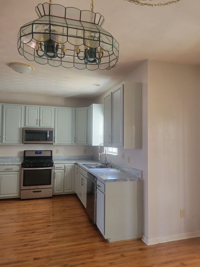 Photo - 3719 Bridlepath Ln