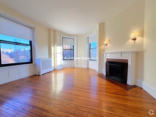Building Photo - 504 Beacon St Rental