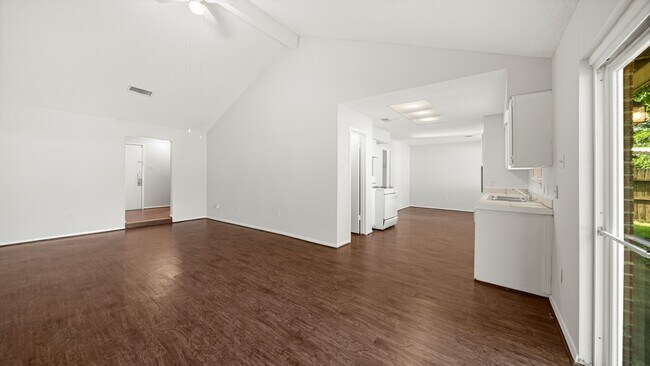 Photo - 5411 Lorraine Dr