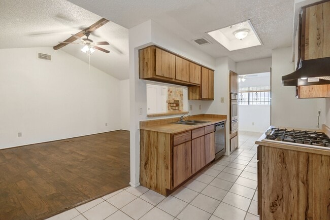 Photo - 12718 Panay Dr