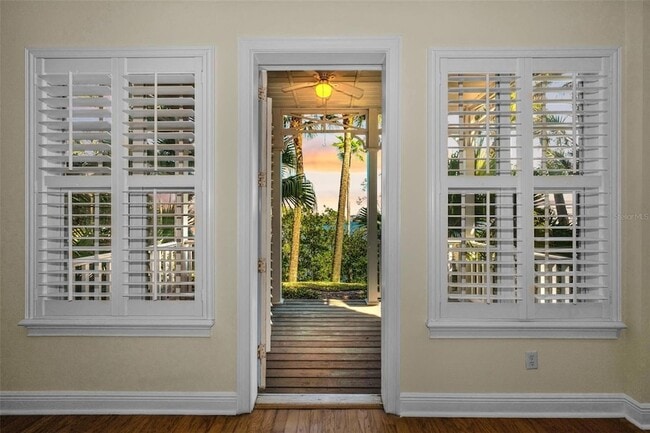 Photo - 924 Hemingway Cir