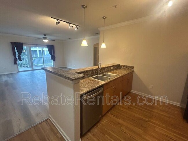 Photo - 8290 Gate Pkwy W Unit #1314