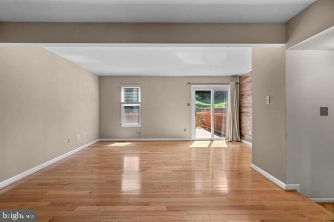 Photo - 1163 Kelfield Dr