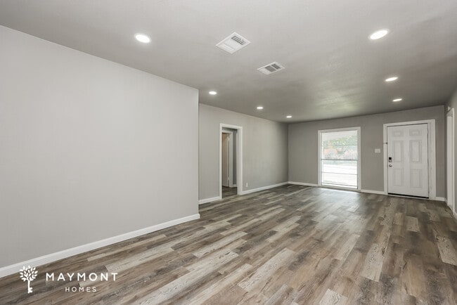 Photo - 2628 S Marsalis Ave