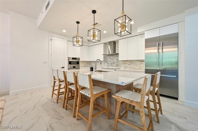 Photo - 1115 Central Ave Unidad 243