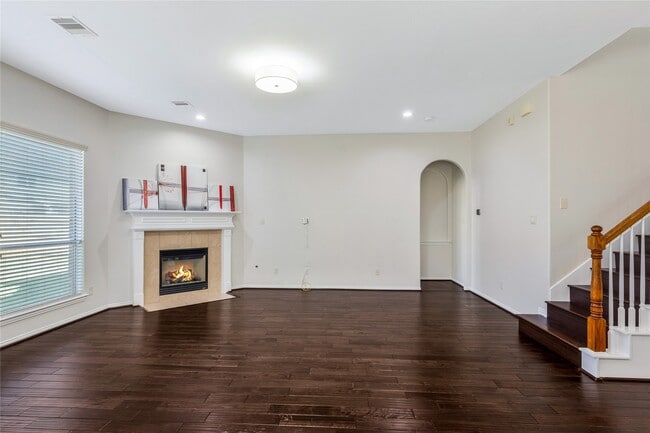 Building Photo - 24322 Bella Florence Dr