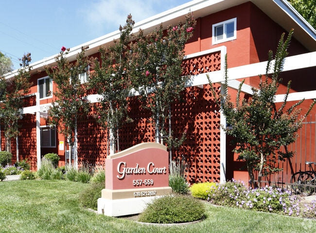 Building Photo - Garden Court Apartments