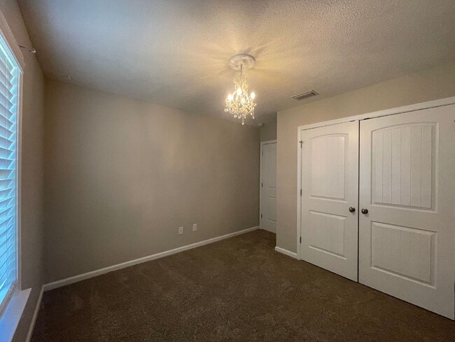 Photo - 501 W 3rd St