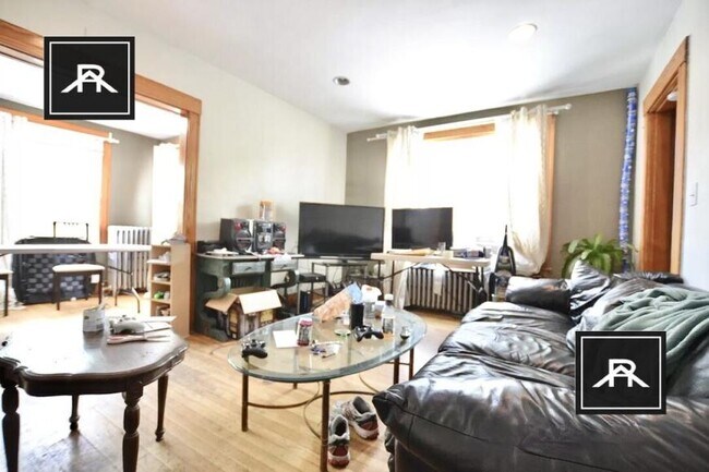 Photo - 3 bedroom in Brighton MA 02135 Unit A