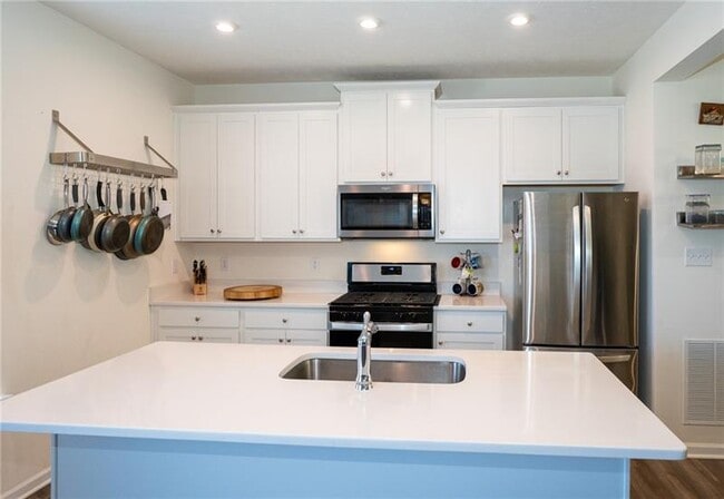 Photo - 108 Sweetwater Dr