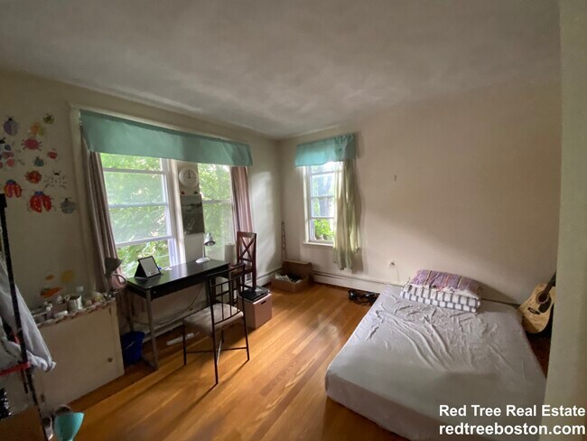 Photo - 310 Tappan St Unidad 3