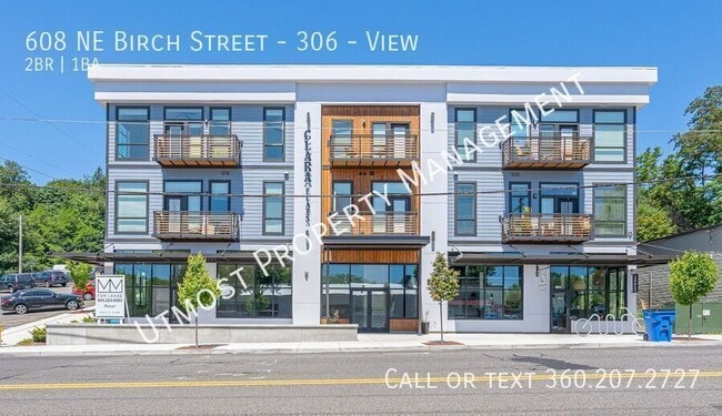 Building Photo - 608 NE Birch St Unit 306 - View