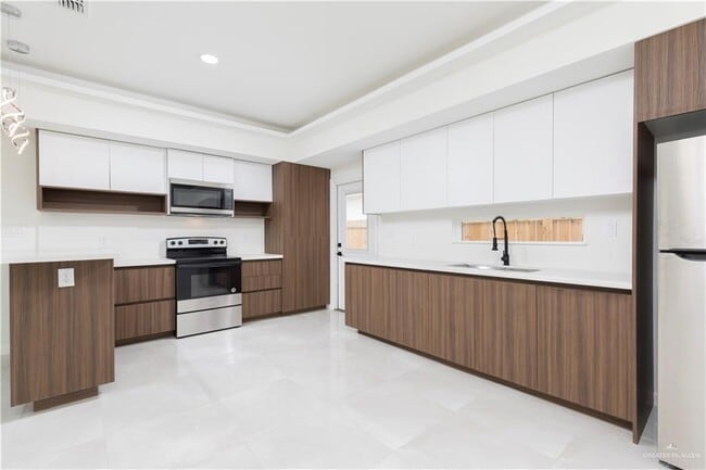 Photo - 14 Providence Ave Unit C