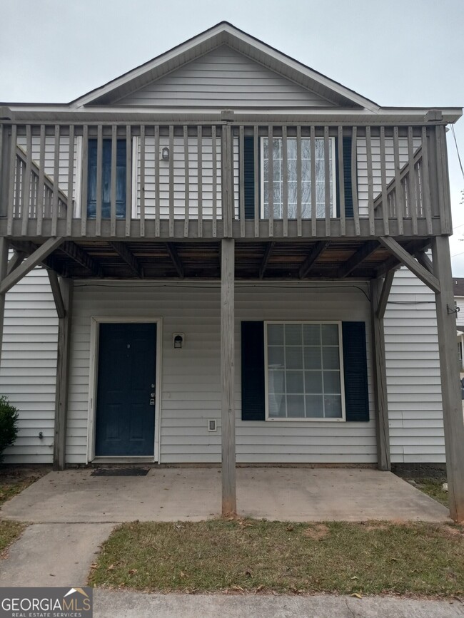 Photo - 1931 Karen Cir Townhome