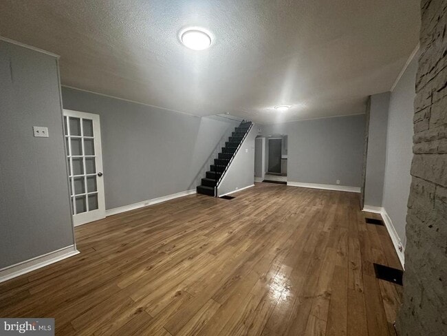 Photo - 1806 Latona St