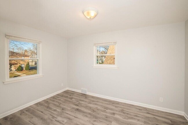 Photo - 3308 S 26th St