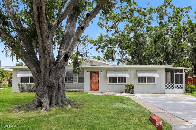 Building Photo - 731 Cypress Ave Rental