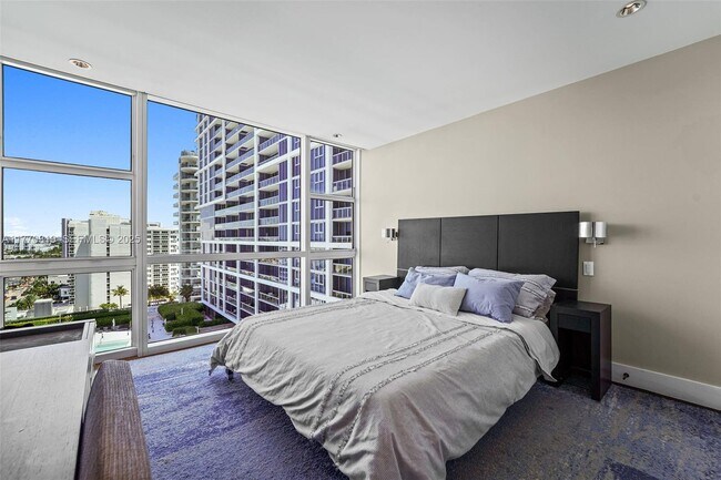 6801 Collins Ave Unit 1214(door1203)