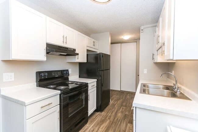 Hillcrest Place Apartments