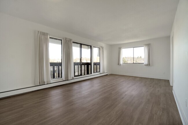 Photo - Market Green Apartments