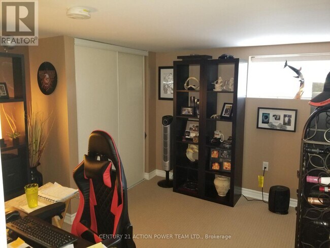 Photo - 1512 Blackheath St