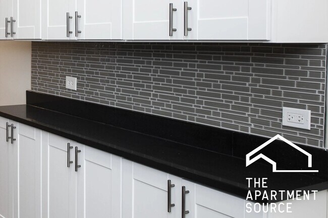 Photo - 726 W Roscoe St Unit 1S