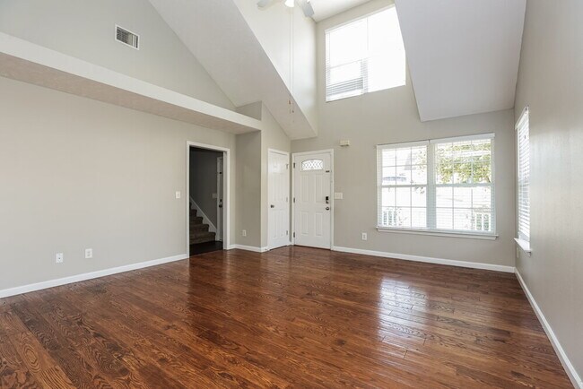 Photo - 5027 Hectare Ln