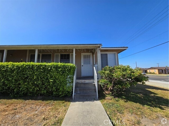 Building Photo - 1758 W 110th St Rental
