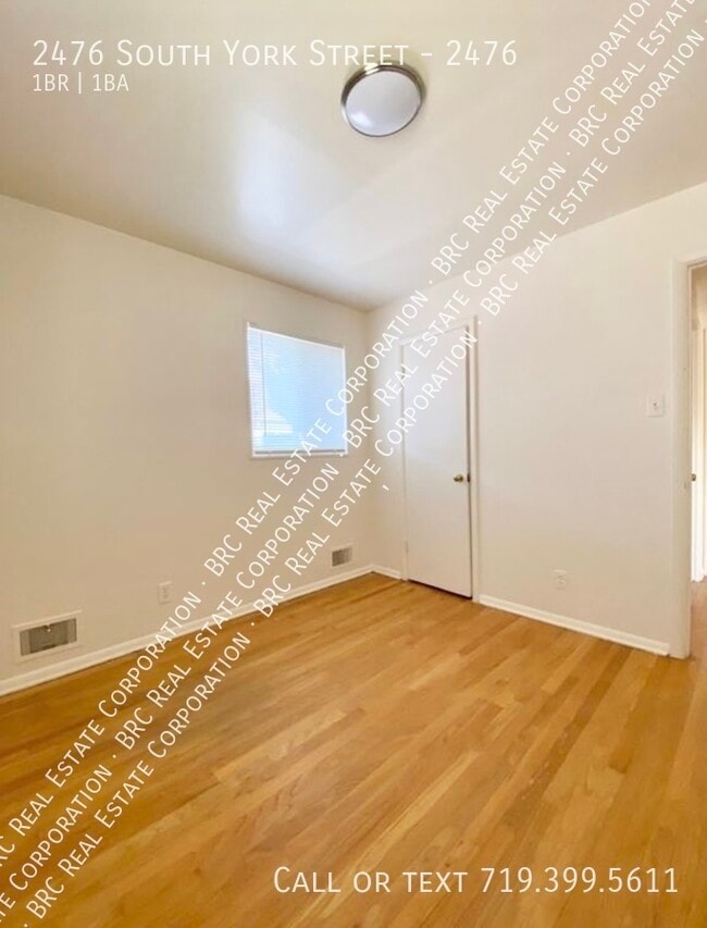 Photo - 2476 S York St Unidad 2476