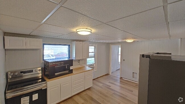 Building Photo - 955 W Linden Ave Rental