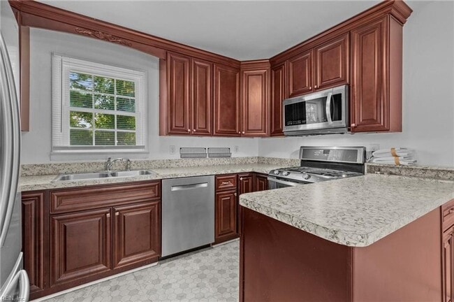 Photo - 735 Bold St