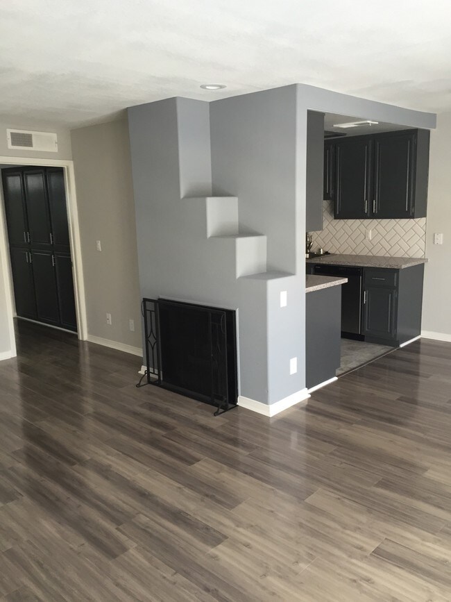 Tujunga South Apartments Studio City, CA