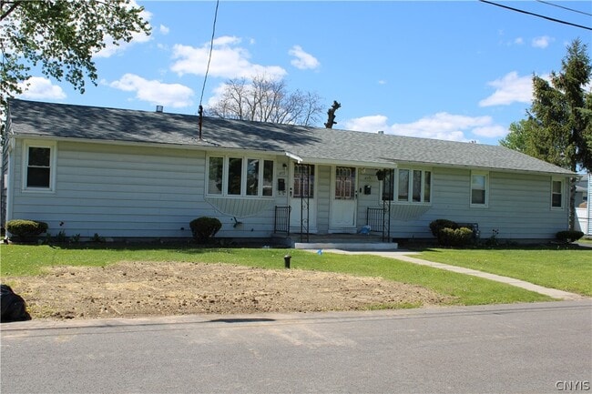 Photo - 417 Hazelhurst Ave