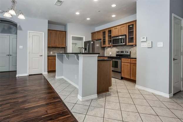 Building Photo - 1020 Texas St Unit 12012 Rental