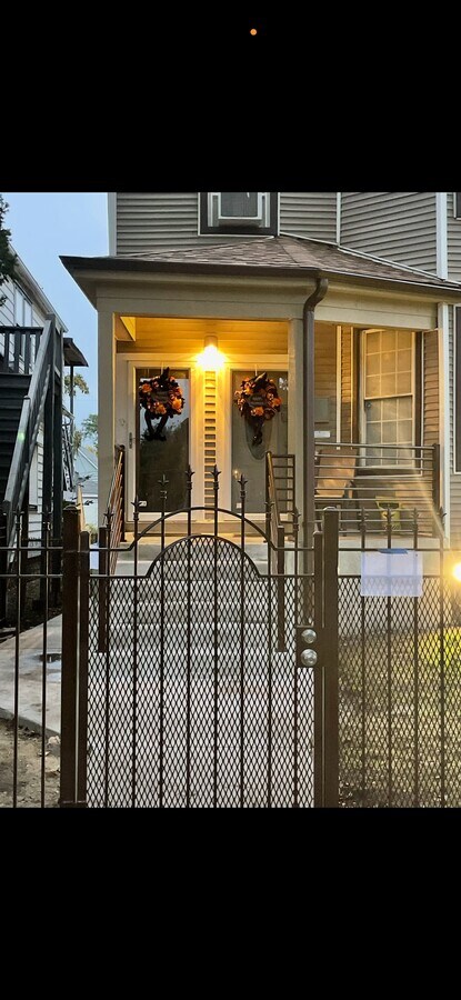 Photo - 7537 S Kenwood Ave Unidad 2