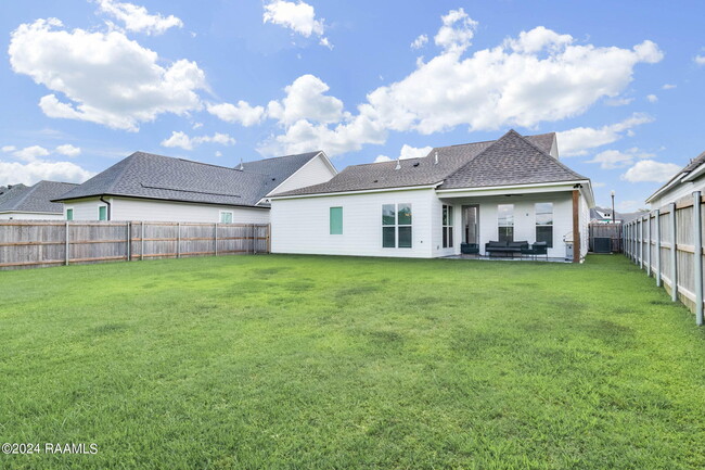 Photo - 201 Finsbury Ln