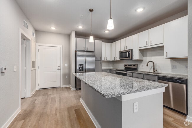 3 BR, 2 BR- 1,248SF