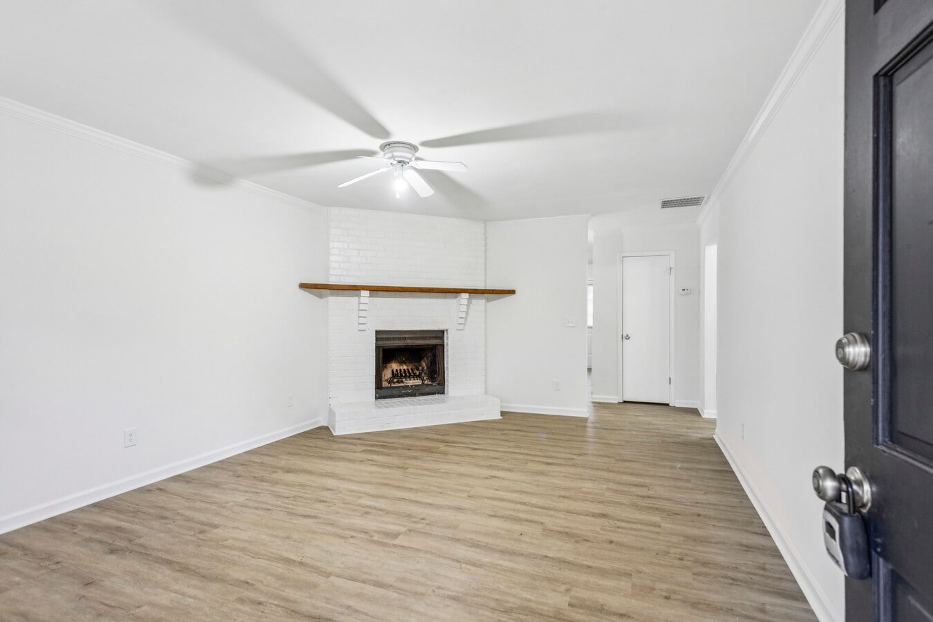 Photo - 725 Bellemeade Way SW