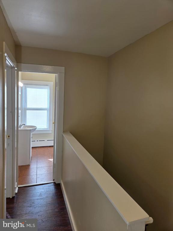 Photo - 143 Old Dorwart St