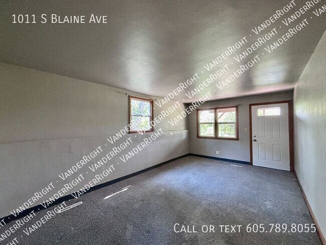 Photo - 1011 S Blaine Ave